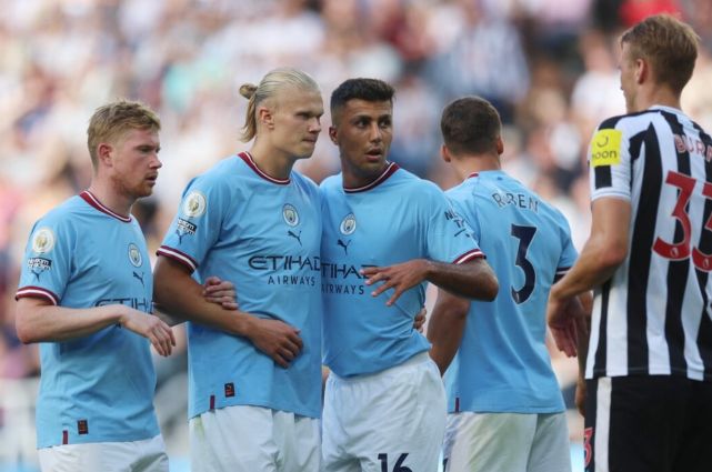 两人配合的 两人配合的